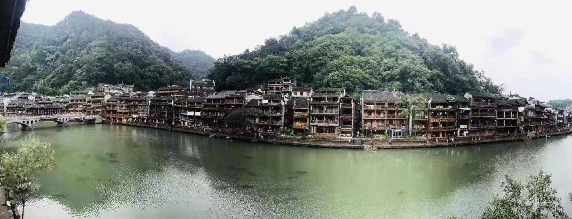 Fenghuang Ancient Town Lazy Cat Riverside Inn ภายนอก รูปภาพ